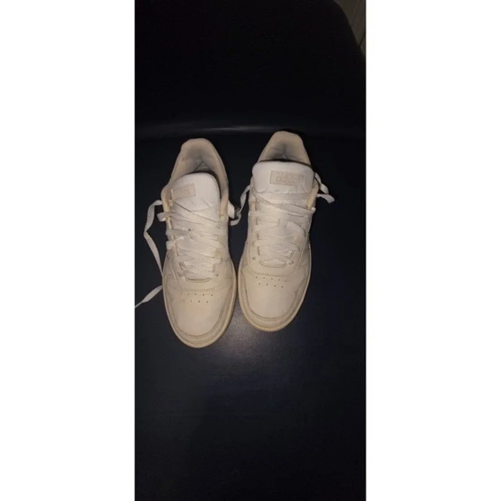 Adidas‎ Hoops 2.0 Low Top Sneakers White Sail B42096 Mens 8.5 Womens 9.5